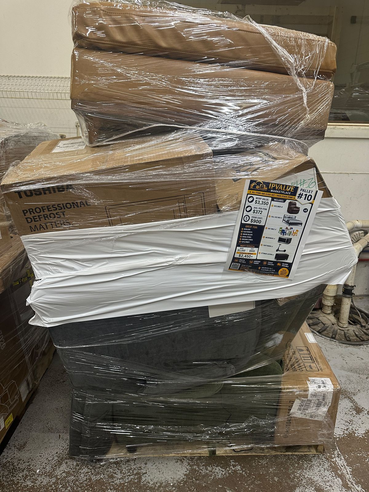 Mixed Merchandise Pallet with Furniture and Appliances